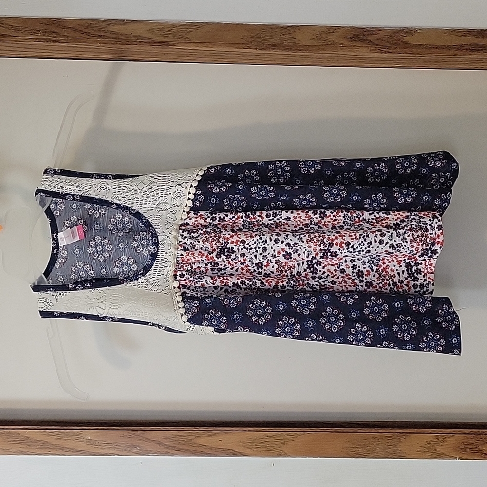 Flower lace tank top